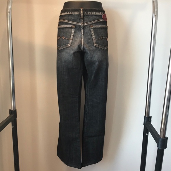 Parasuco Italian denim. Beautiful frost wash on black denim. - Picture 7 of 16